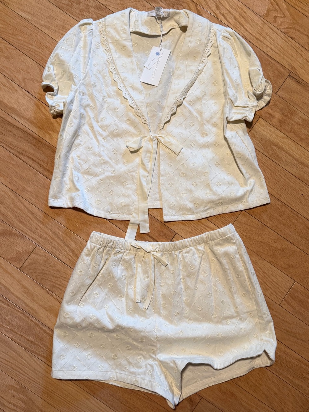 Caroline Constas Eyelet Denim Puff Sleeve Matching Shorts Set, NWT, Size M - Picture 2 of 2